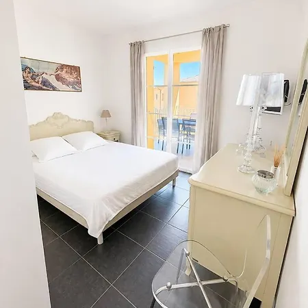 T4 D'exception Avec Balcon Et Vue Sur La Apartment Erbalunga (Corsica)